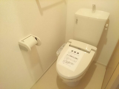 【トイレ】 | グレイス・アズーリ | 清潔感のあるトイレです