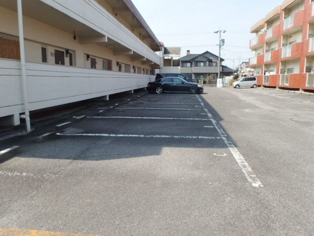 第３原田ビルの駐車場