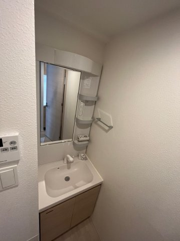 サムティ夕凪LUKSUSの洗面所