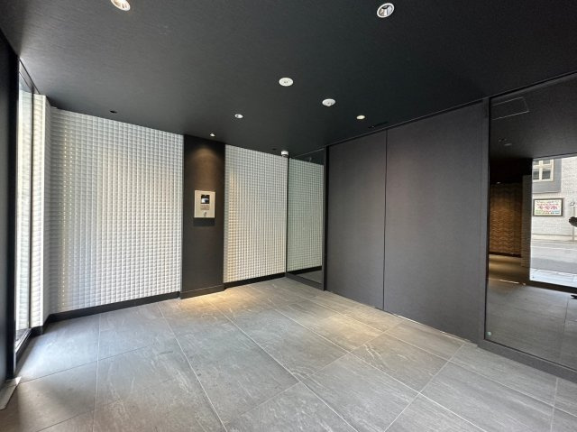 サムティ夕凪LUKSUSのロビー