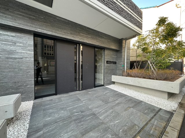 サムティ夕凪LUKSUSのエントランス