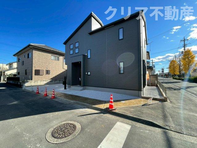【前面道路含む現地写真】 | 前橋市南町4期新築1号棟　駐車3台＋お庭付き！