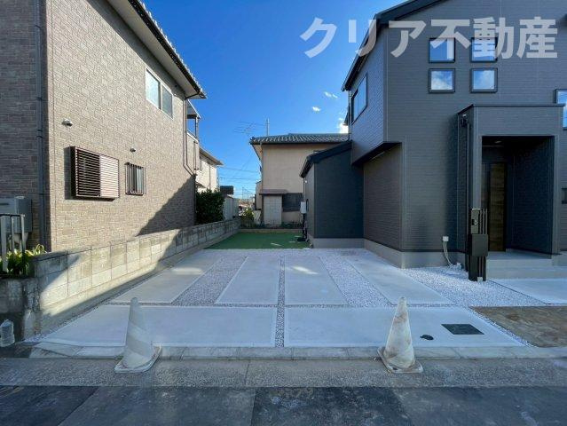 【駐車場】 | 前橋市南町4期新築1号棟　駐車3台＋お庭付き！