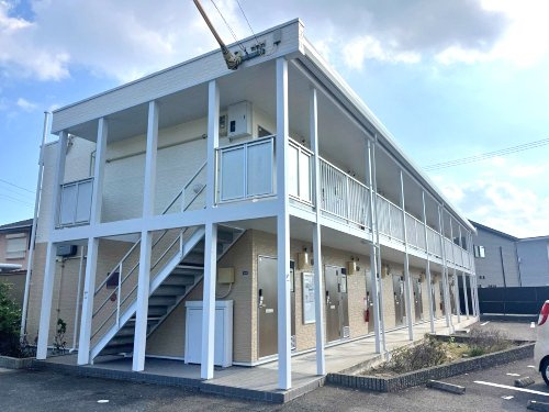【外観】 | レオパレスカトレア | 外観は落ち着いています