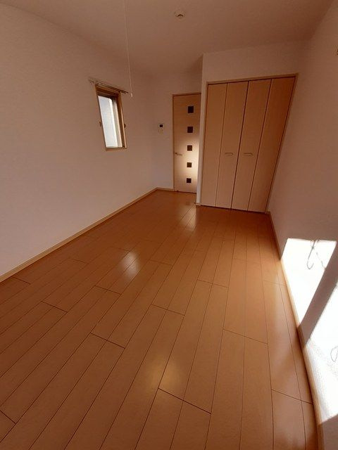 グリシーヌのその他