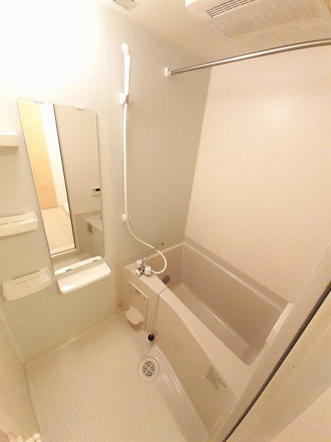 グリシーヌの浴室