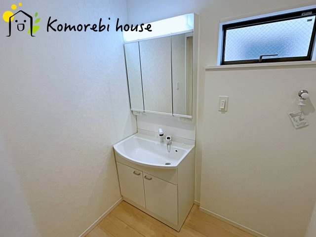 伊奈町中央　第3　クレイドルガーデン　02の独立洗面台|26.2.9撮影済み