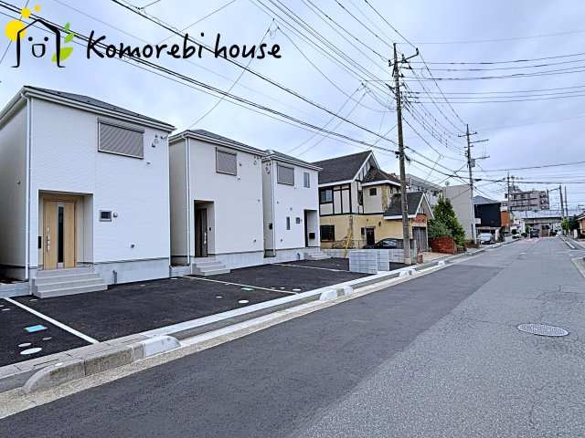 伊奈町中央　第3　クレイドルガーデン　02の前面道路含む現地写真|26.6.7　撮影済み
