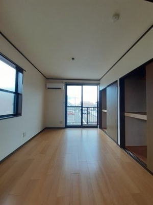 【居間・リビング】 | サンステージ | 居間です