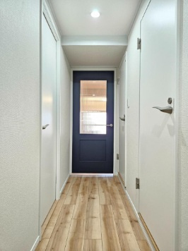 明石ダイヤハイツの玄関