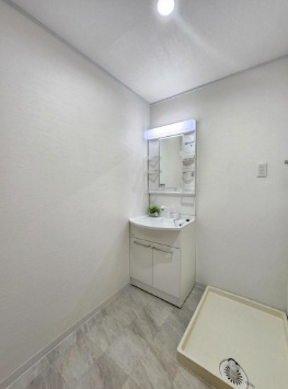 明石ダイヤハイツの独立洗面台