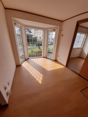 クレストールつつじが丘Ａのその他