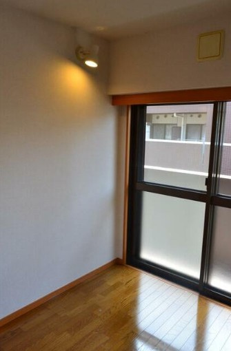 トーシンフェニックス上北沢ツインコートの寝室