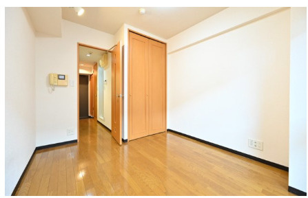 トーシンフェニックス上北沢ツインコートの居間・リビング