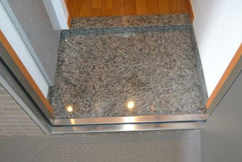 トーシンフェニックス上北沢ツインコートの玄関