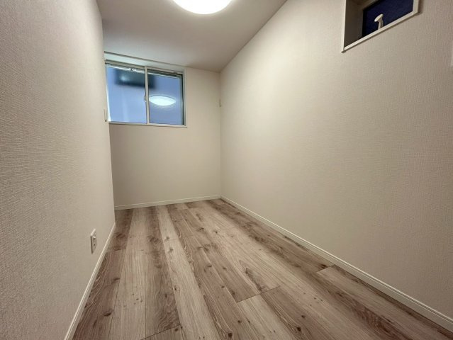 大田区中馬込1丁目　中古戸建の洋室|現地ご見学希望・資料請求などお気軽にお問い合わせ下さい！
03-5990-5201