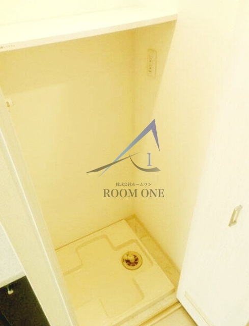 グランド・ガーラ池袋の設備|洗濯機置き場です。