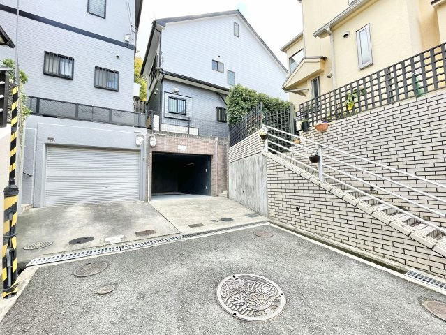 枚方市香里園東之町　中古一戸建て