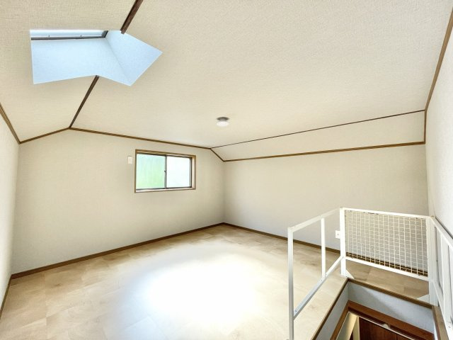 枚方市香里園東之町　中古一戸建てのその他|屋根裏収納部分です