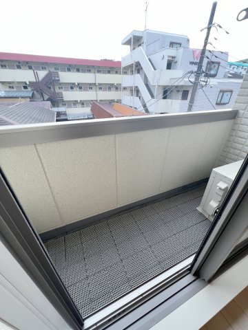 クラウン馬込のバルコニー