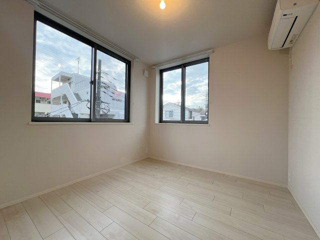 クラウン馬込の居間・リビング