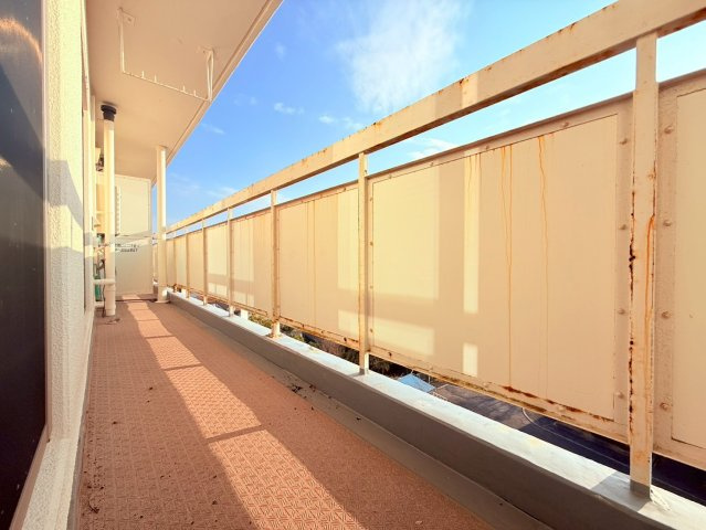 名谷団地12号棟のバルコニー