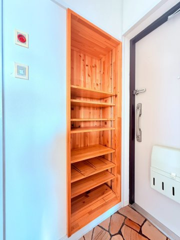 名谷団地12号棟の収納