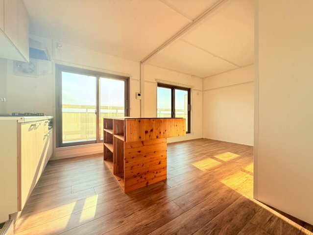 名谷団地12号棟の居間・リビング