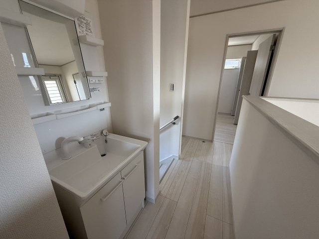 二丈吉井　新築戸建の独立洗面台|２階にも洗面台があります