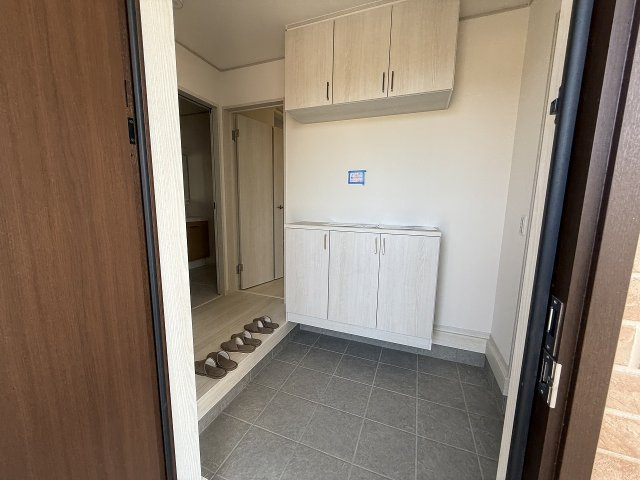 二丈吉井　新築戸建の玄関