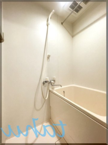 新宿区西早稲田２丁目の賃貸マンションの浴室|同物件別部屋参考写真