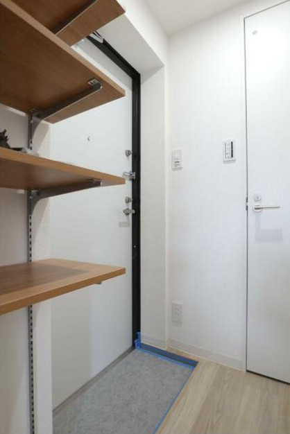 アリエル関町北の玄関