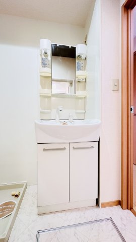 アドバンス 南町　Ｂの独立洗面台