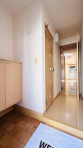 アドバンス 南町　Ｂの玄関