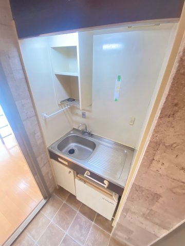 大阪市淀川区三国本町２丁目の賃貸マンションのキッチン