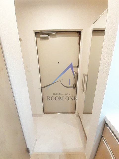 メゾン・ド・プリュネの玄関|玄関です。