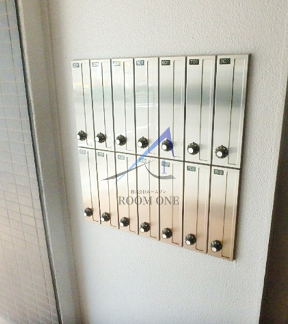 シャインツリー両国のその他共用部分|集合ポストです。