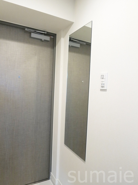 コンシェリア王子飛鳥山の設備|玄関に鏡ついています☆