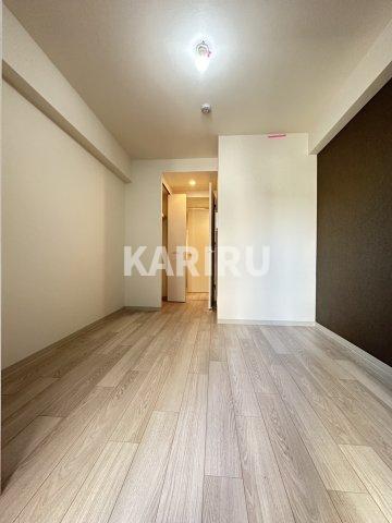 ファーストフィオーレ京橋ノワールの居間・リビング