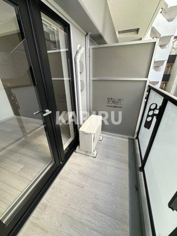 ファーストフィオーレ京橋ノワールのバルコニー