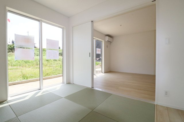 二本松市油井字無地ノ内　　　1号棟　　　油井小学校、安達中学区の玄関|※同社施工例