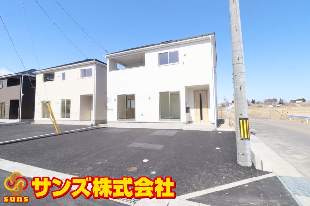 二本松市油井字無地ノ内　　　1号棟　　　油井小学校、安達中学区の外観|南側から見た外観