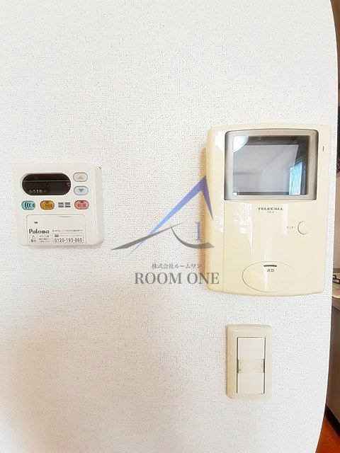 ボヌールのセキュリティ|モニター付きインターホンです。