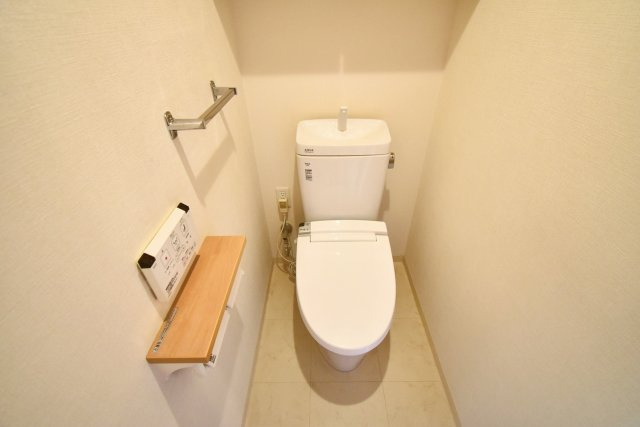 レジェンダリー甲子園浦風町のトイレ