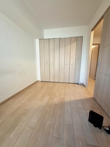 レジェンダリー甲子園浦風町の洋室