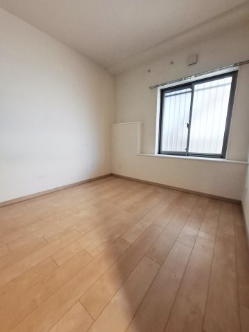 レジェンダリー甲子園浦風町の内装|納戸