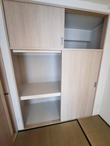 レジェンダリー甲子園浦風町の収納