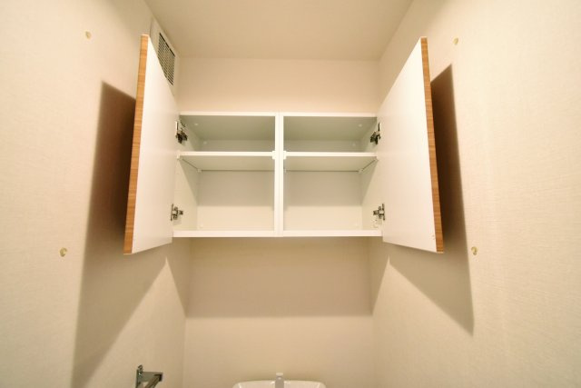 レジェンダリー甲子園浦風町の収納