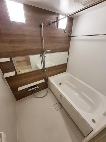 レジェンダリー甲子園浦風町の浴室