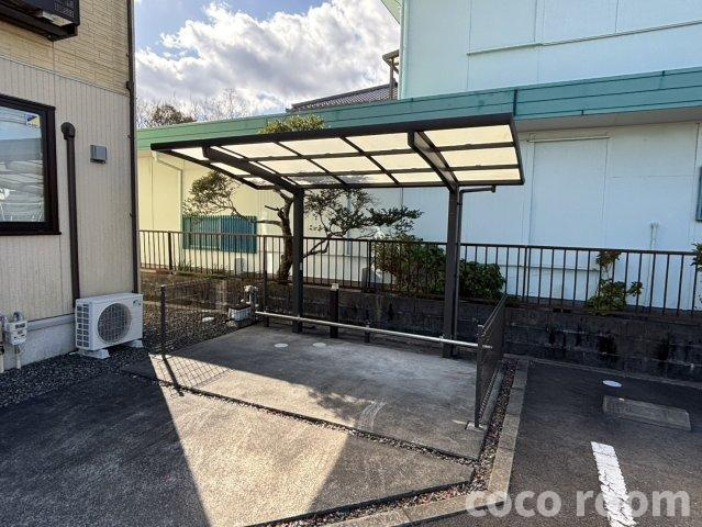 フェリオの駐車場